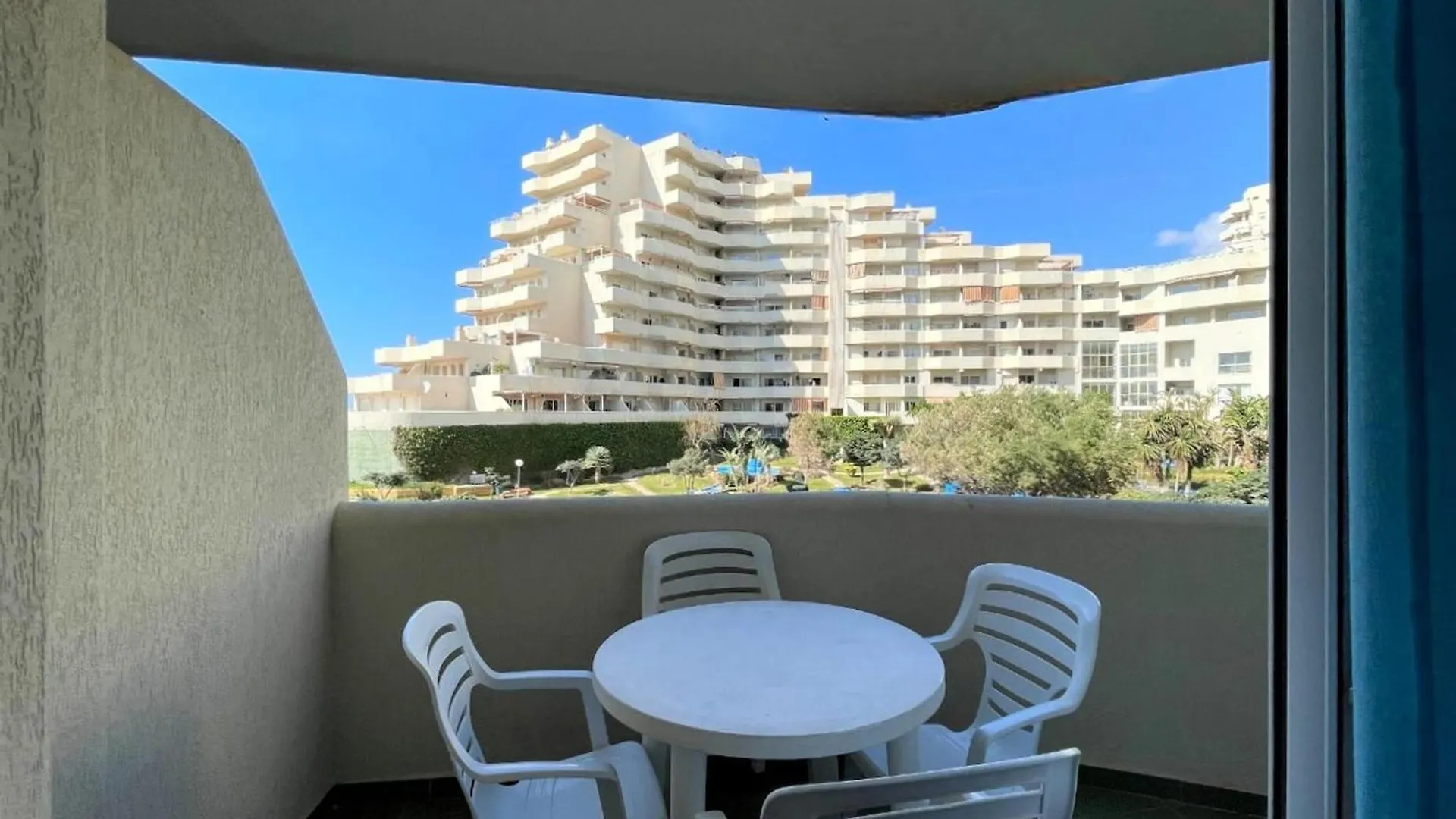 Apartment With Sea Views Benalmadena
